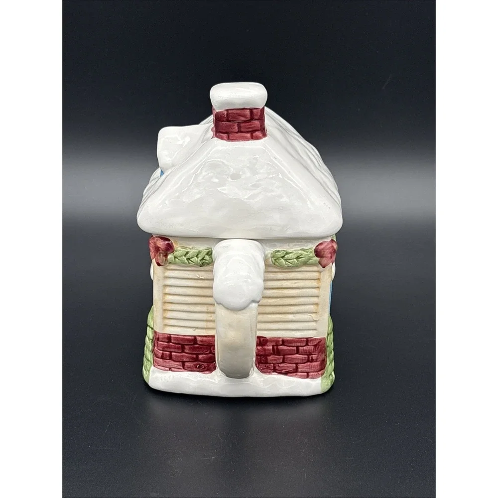 Vintage 1980s/90s Inarco Christmas Cottage / Holiday Snow Village House Teapot